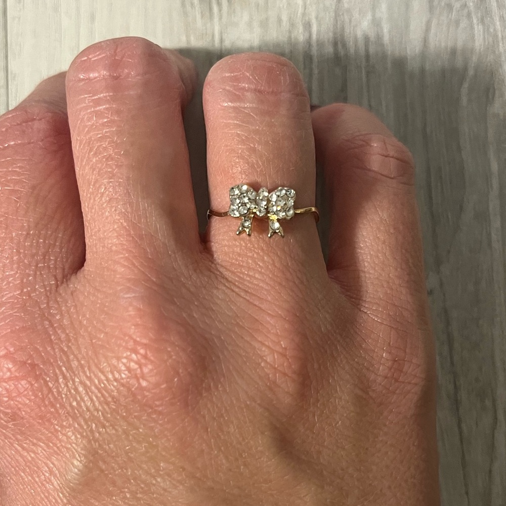 Rose gold rhinestone bow ring